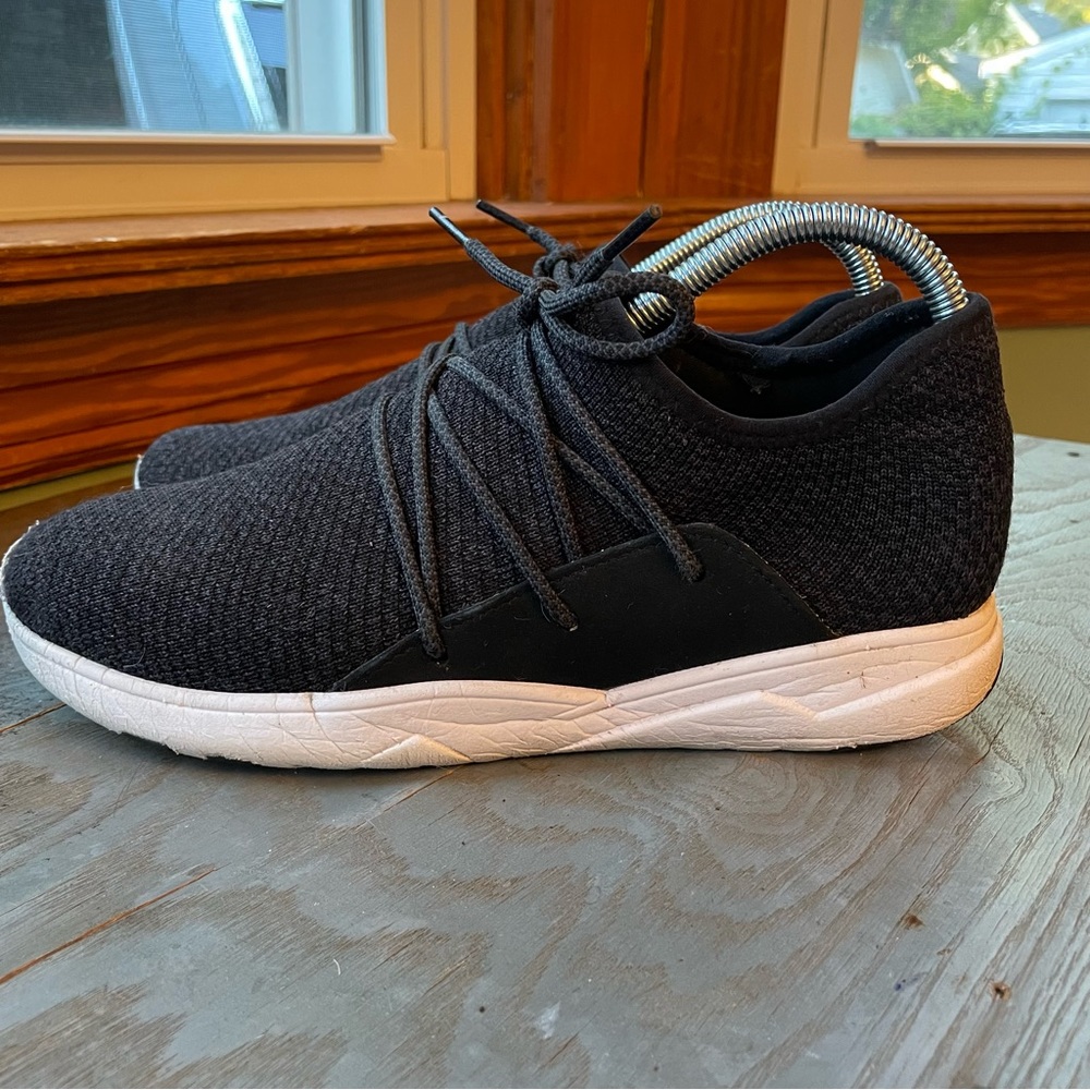 Vessi CityScape waterproof black shoes | size 8